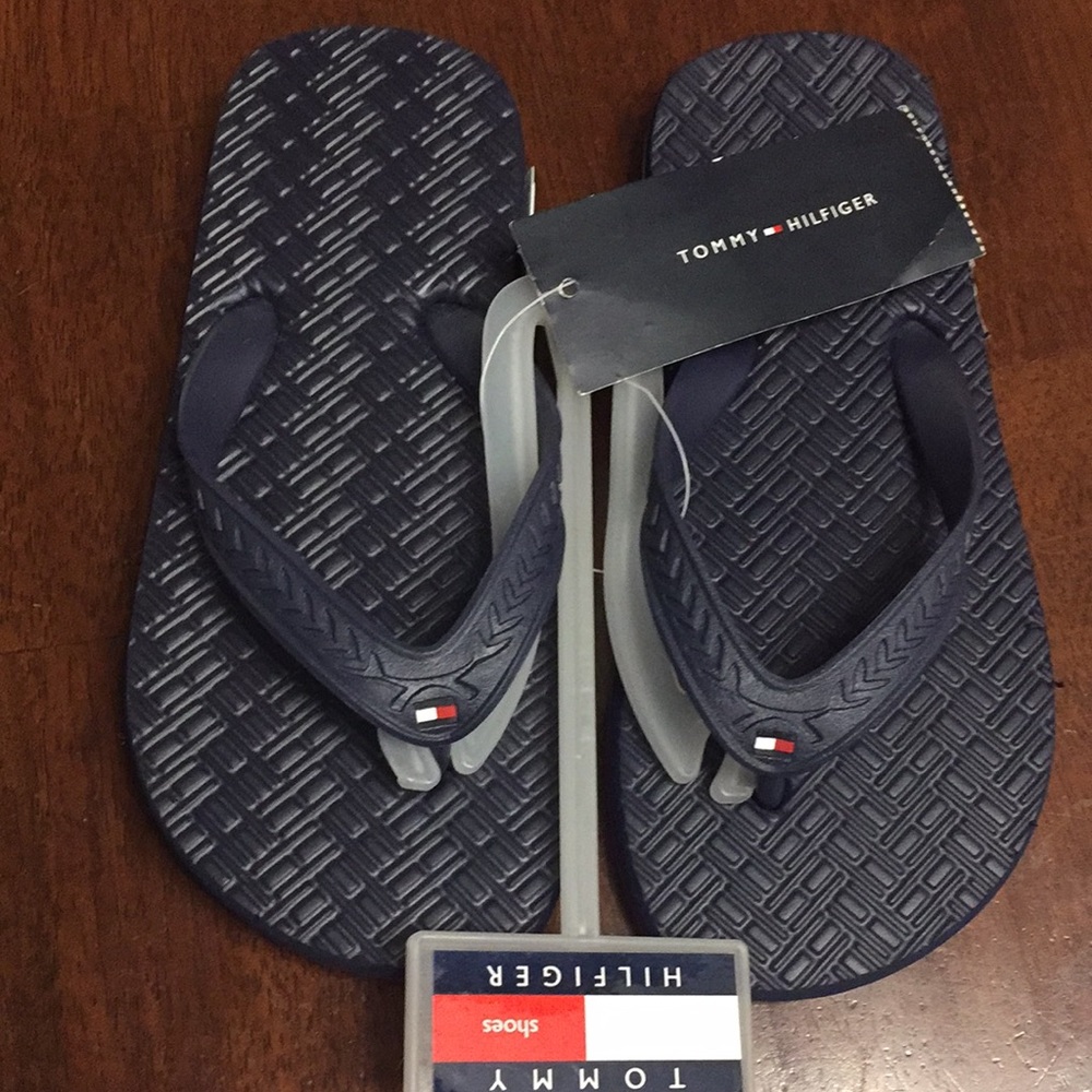 KIDS Tommy Hilfiger flip flops size 1